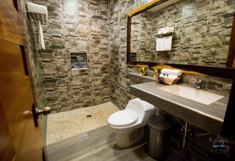 스탠다드 룸 킹사이즈 침대, Isel Magic