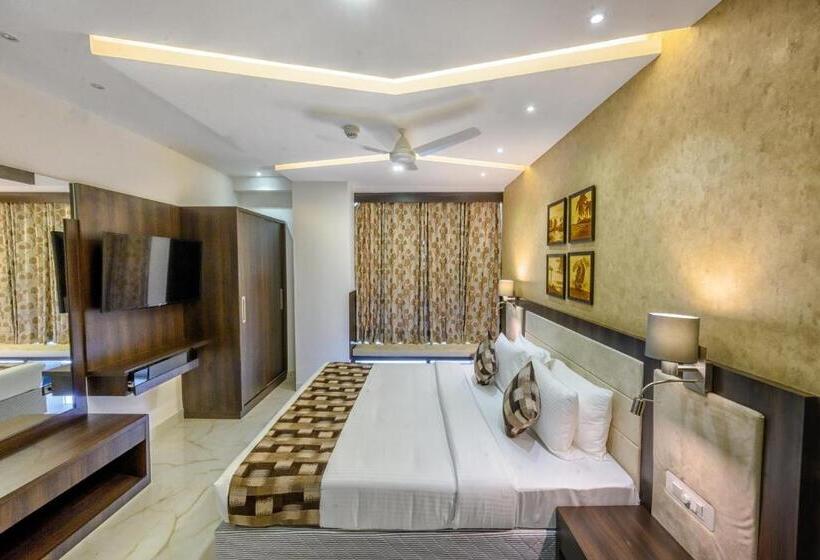 جناح, Essentia Manipal Inn