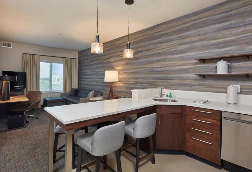 סוויטה, Residence Inn Sacramento Davis