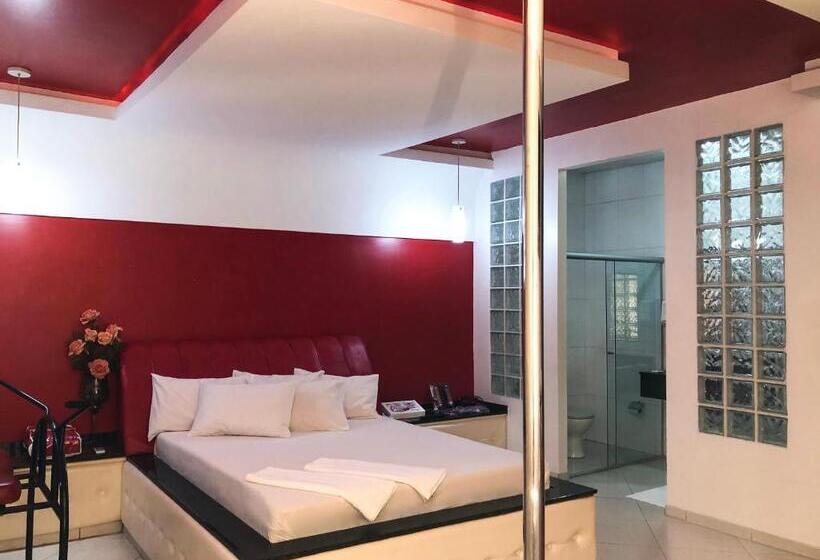 豪华套房, Motel Anonimus