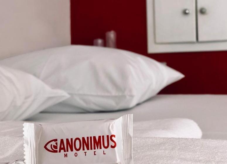 이코노미 룸, Motel Anonimus