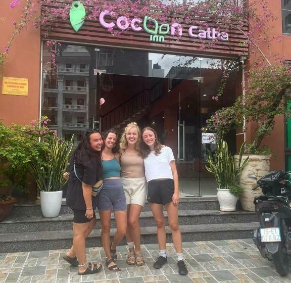 اتاق لوکس با بالکن, Cocoon Inn Cat Ba