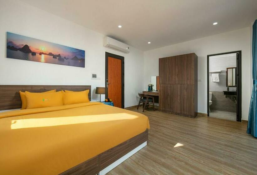 اتاق لوکس با بالکن, Cocoon Inn Cat Ba
