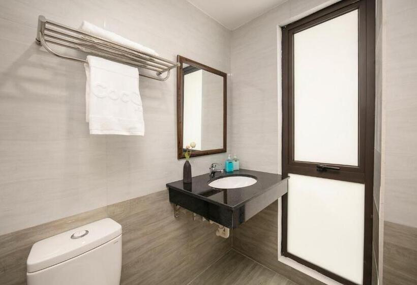 اتاق لوکس با بالکن, Cocoon Inn Cat Ba