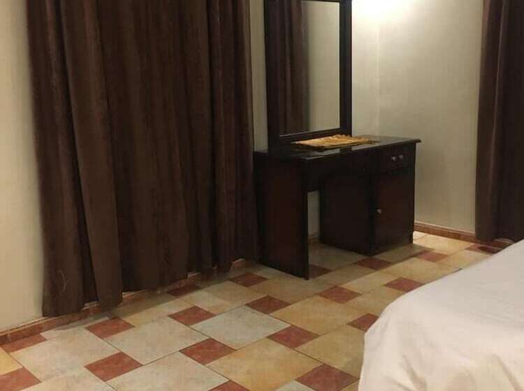آپارتمان 2 خوابه, Almakan Suites 111