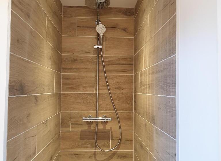 Standardrum King Size Säng, Mas De Reilhanette