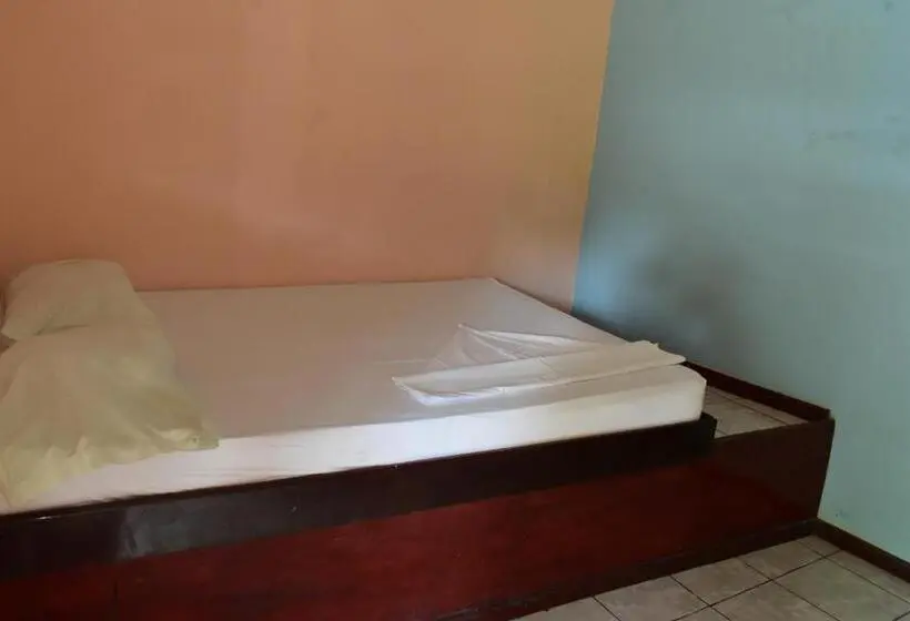 バス共有のスタンダードルーム, Costa Linda Art Hostel