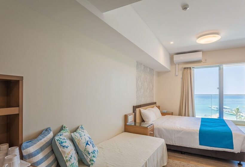 Люкс, Kariyushi Lch. Resort
