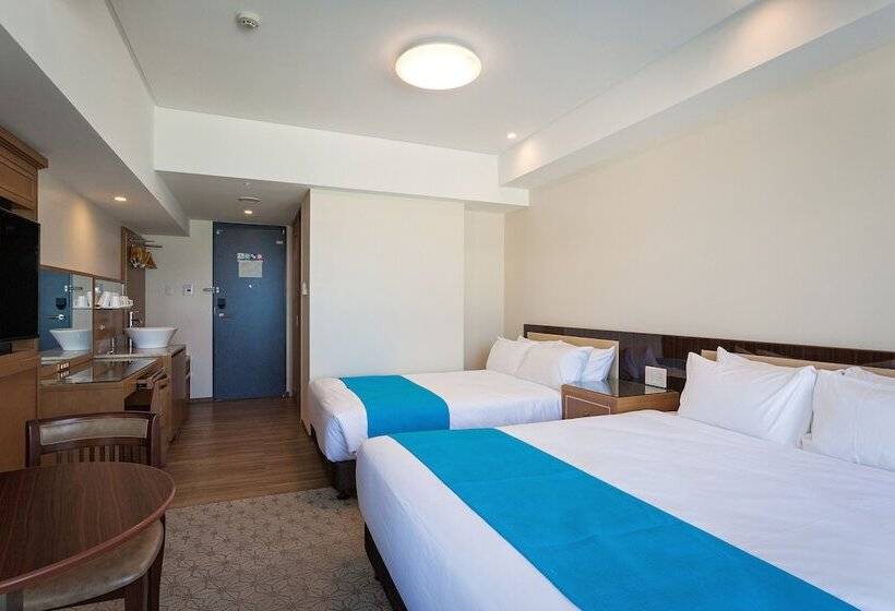 סוויטה, Kariyushi Lch. Resort