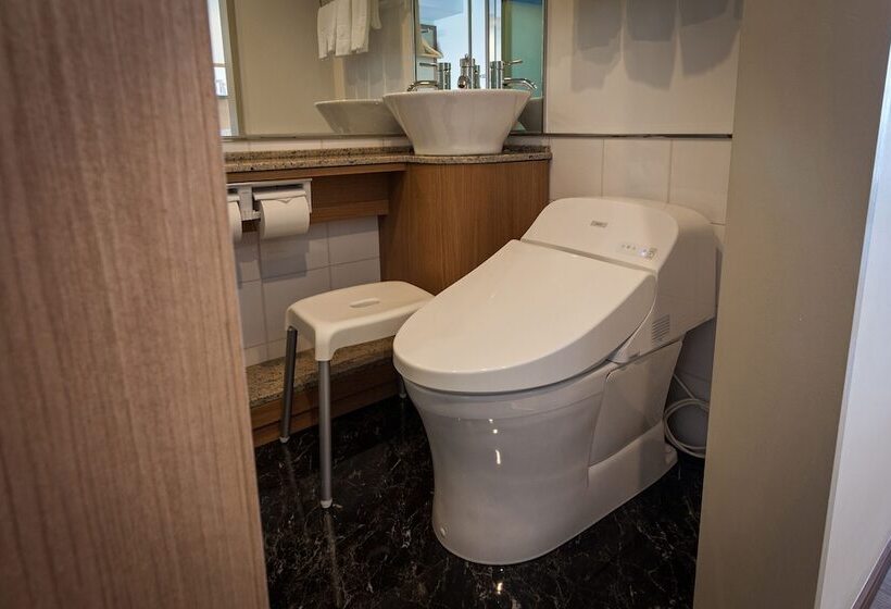 סוויטה, Kariyushi Lch. Resort