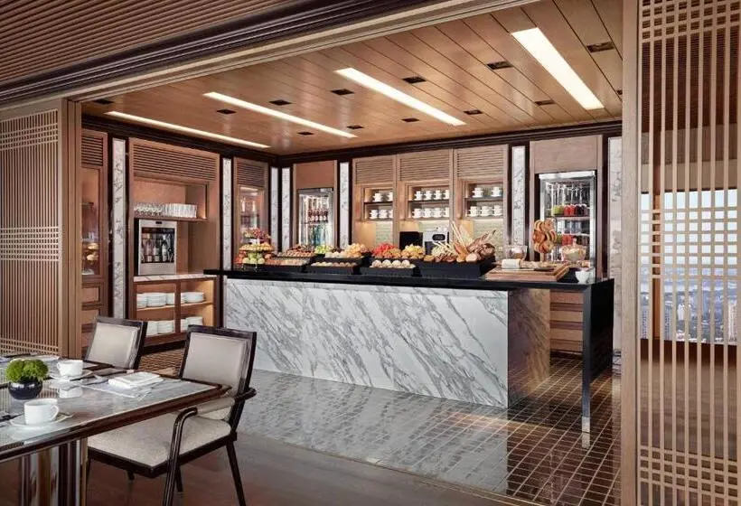 キングサイズベッドのクラブルーム, The Ritzcarlton, Nanjing
