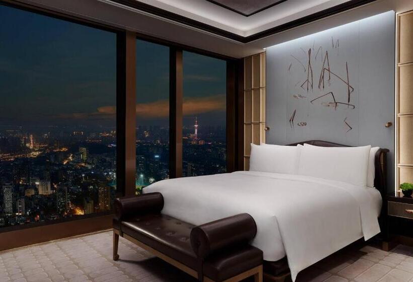 Люкс Клуб, The Ritzcarlton, Nanjing