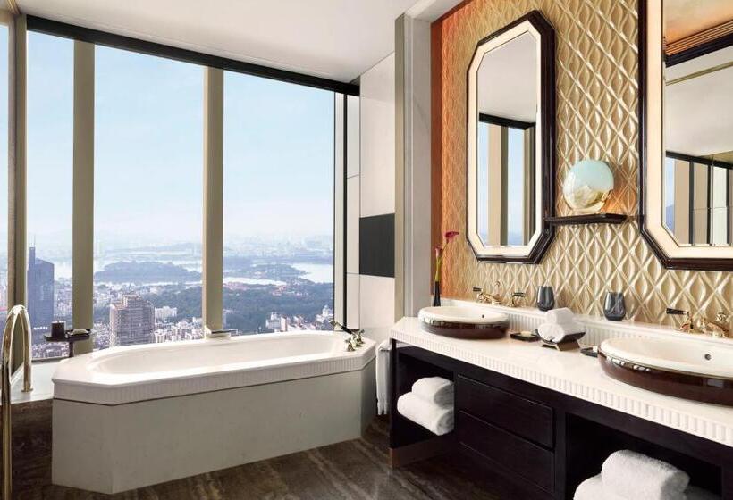 带大床的豪华间, The Ritzcarlton, Nanjing