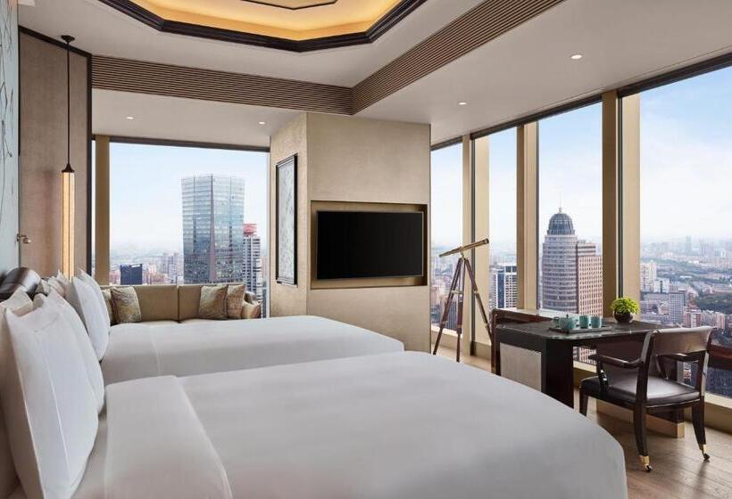 Номер Премиум, The Ritzcarlton, Nanjing