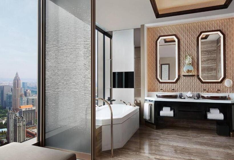 带山景的复式房间, The Ritzcarlton, Nanjing
