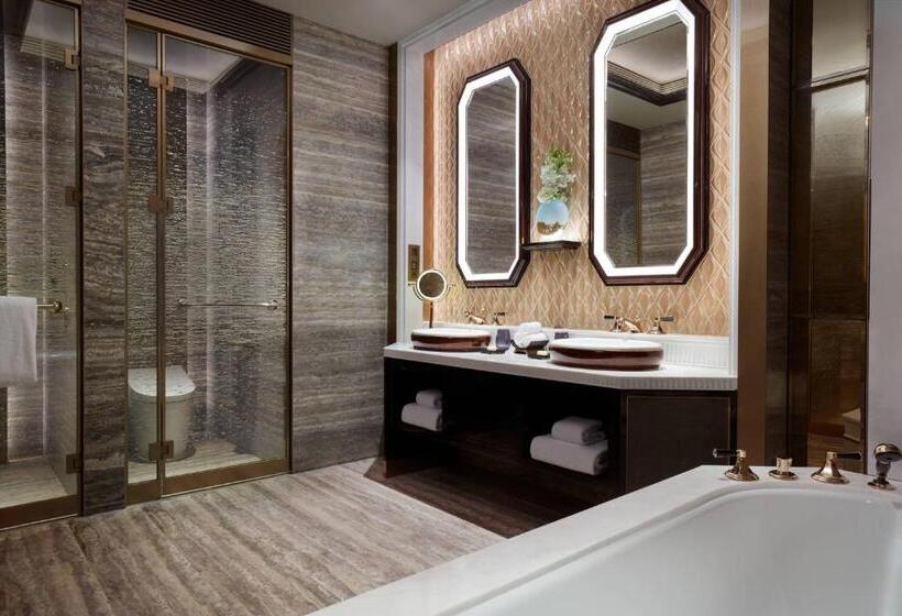 带大床的俱乐部房间, The Ritzcarlton, Nanjing