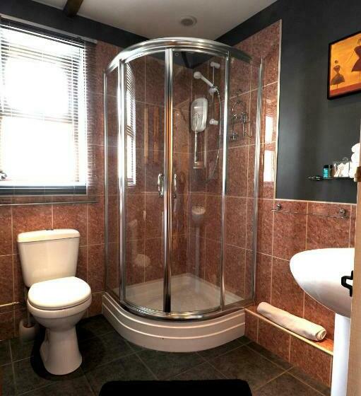 디럭스 패밀리 룸, The Cross Guest House