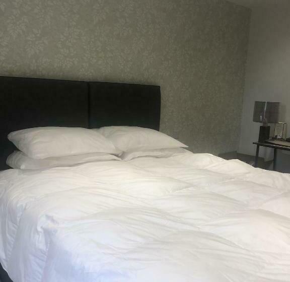 חדר דלוקס, Tuppenhurst Barn