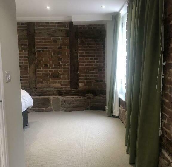 חדר דלוקס, Tuppenhurst Barn