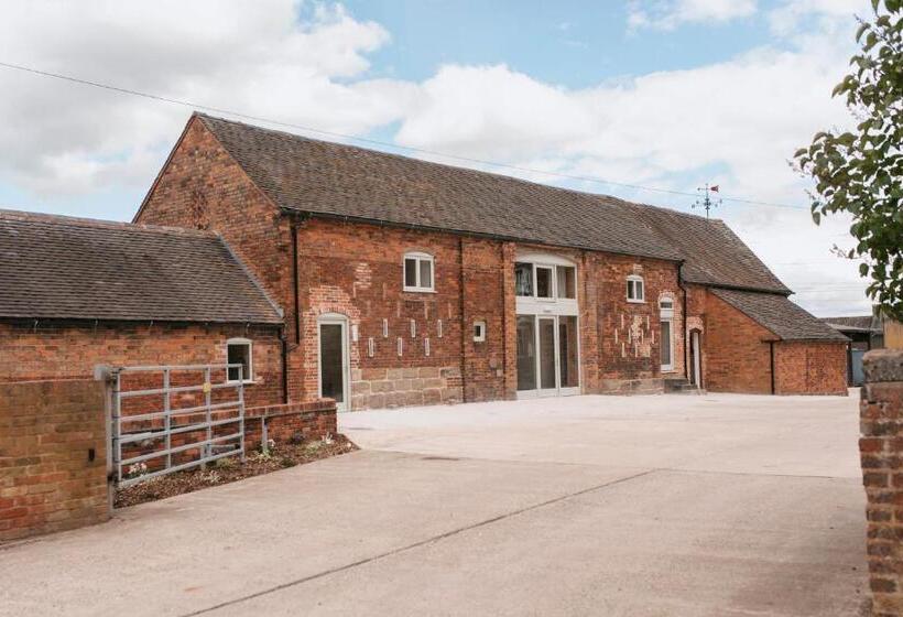 חדר סופריור, Tuppenhurst Barn