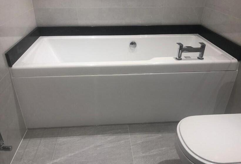 חדר דלוקס, Tuppenhurst Barn