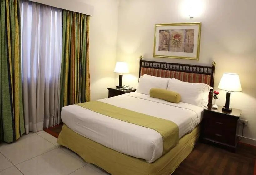 سوییت اجرایی, Avari Xpress Islamabad
