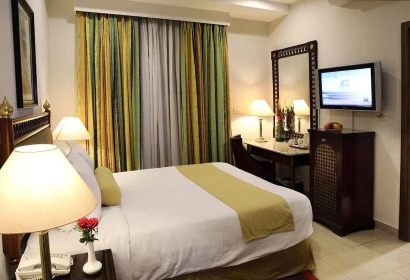 اتاق سوپریور, Avari Xpress Islamabad
