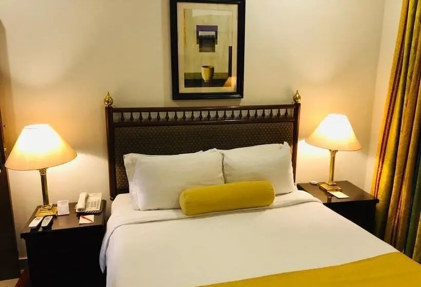 اتاق لوکس, Avari Xpress Islamabad