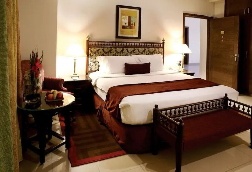 اتاق لوکس, Avari Xpress Islamabad