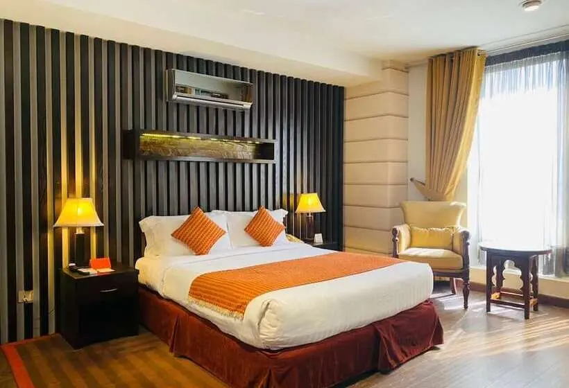 سوییت اجرایی, Avari Xpress Islamabad