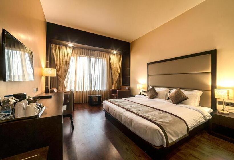 Номер Deluxe Кровать Кинг, Vivanta Jamshedpur, Golmuri