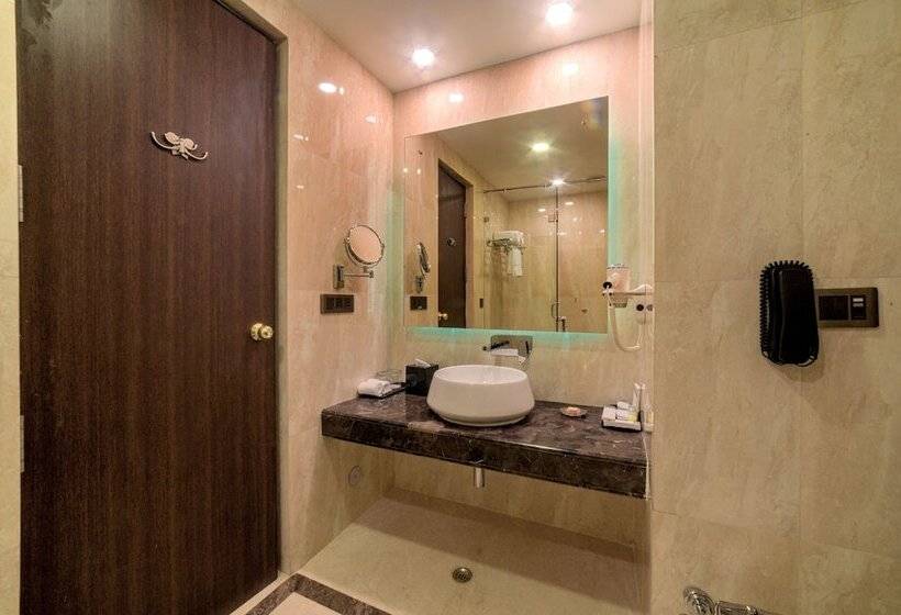 جناح جونيور, Vivanta Jamshedpur, Golmuri