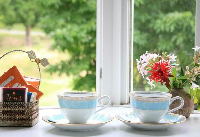 اتاق استاندارد با سرویس بهداشتی مشترک, Bellbird