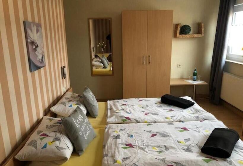 Номер Стандарт, Gästehaus Falkenstein