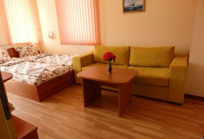 标准间带阳台, Guest House Napoli