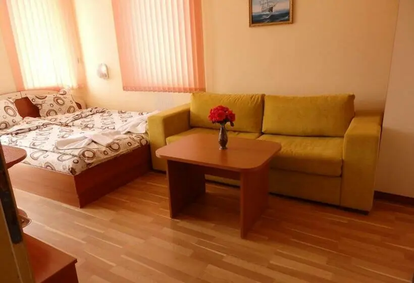 اتاق استاندارد با بالکن, Guest House Napoli