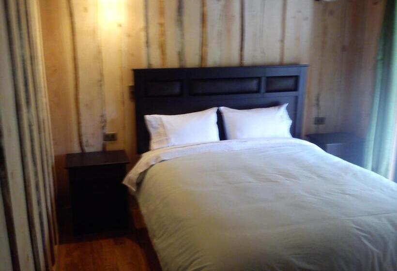 Номер Стандарт, Hostal Los Alamos Neltume