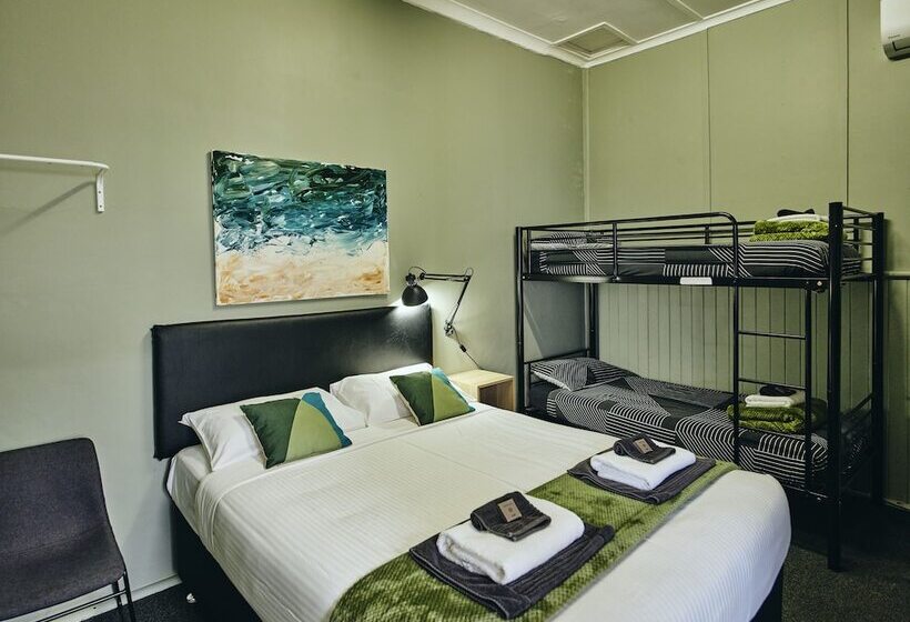 חדר משפחתי חדר אמבטיה משותף, Black Diamond Lodge