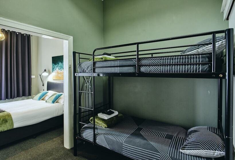 סוויטה משפחתית, Black Diamond Lodge