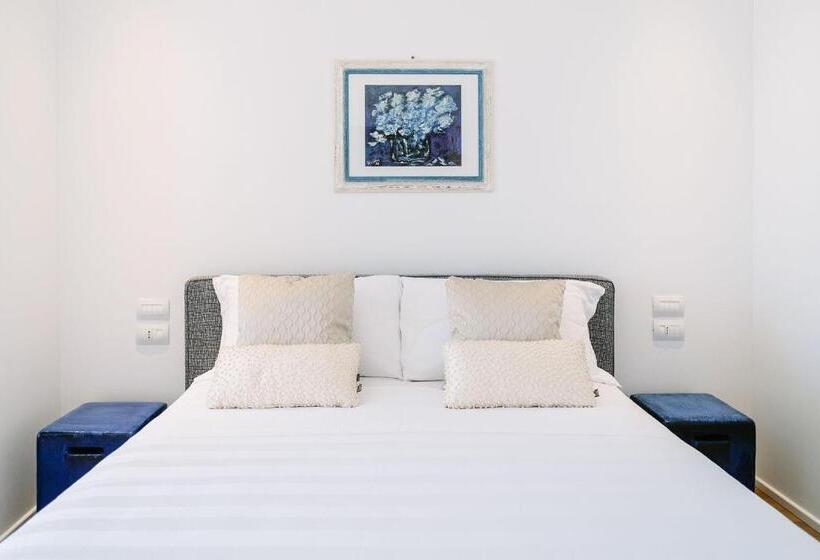 Habitació Estàndard Vista Mar, Numa