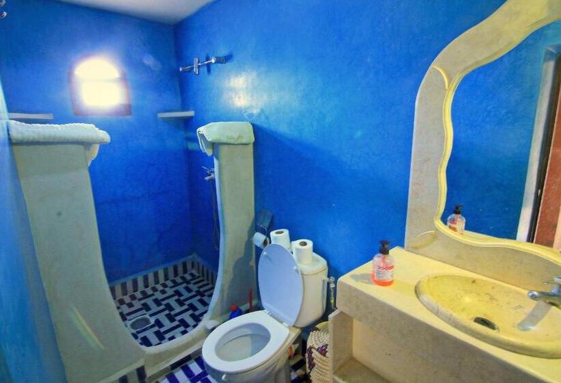 اتاق استاندارد سه نفره, Dar Tafouyte