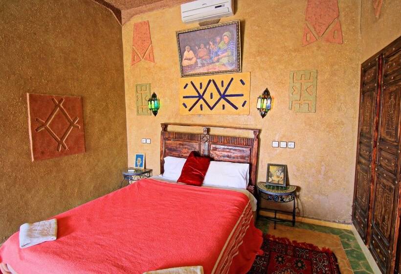 اتاق استاندارد چهار تخته, Dar Tafouyte