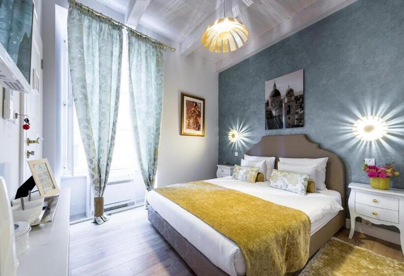 غرفة ديلوكس, Dominus Little Palace