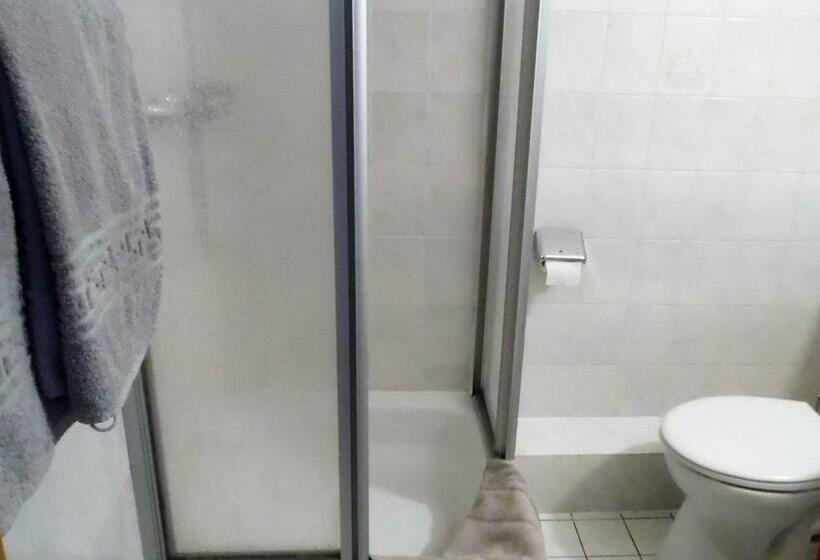 带大床的标准间, Rooming24, Kleine Pension