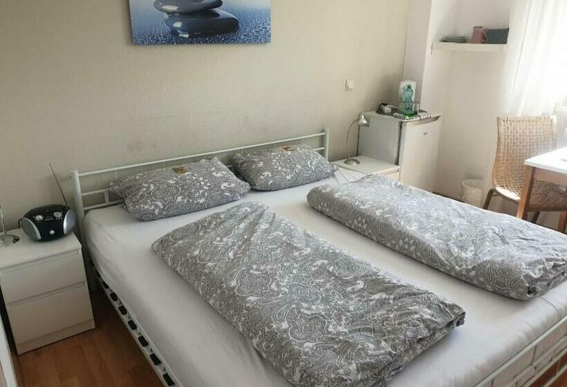 带大床的标准间, Rooming24, Kleine Pension