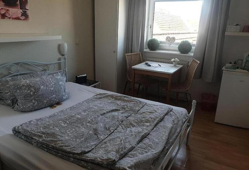 Номер Basic, Rooming24, Kleine Pension
