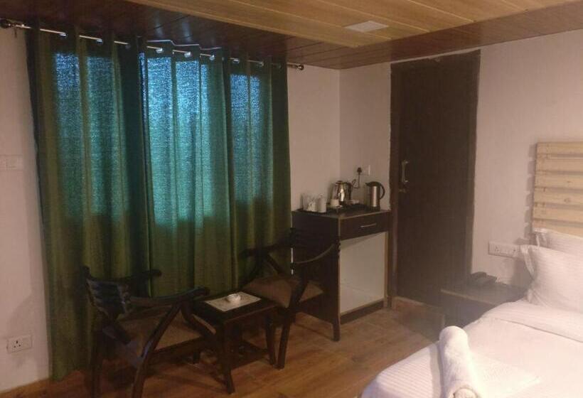 اتاق استاندارد, Nainital Adventure Park & Resort