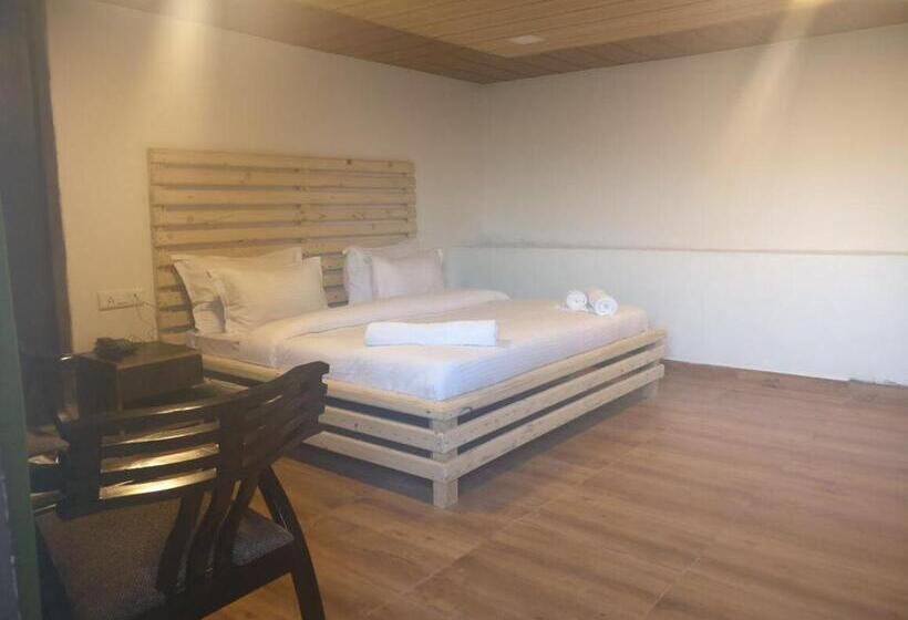 اتاق استاندارد, Nainital Adventure Park & Resort