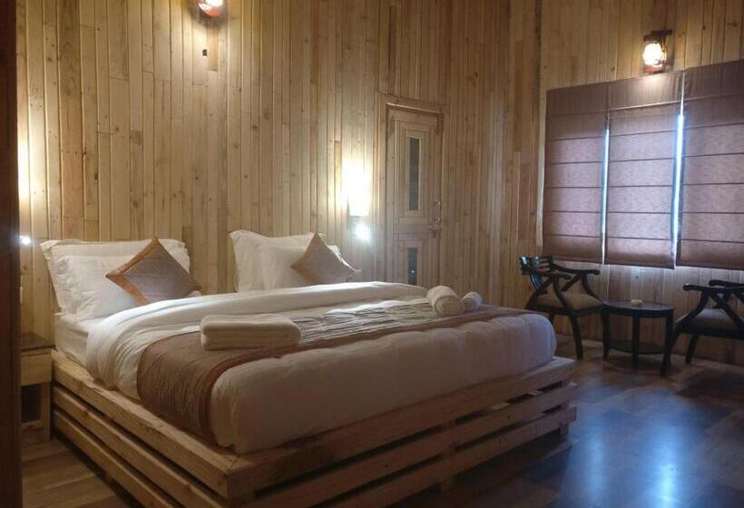 اتاق سوپریور, Nainital Adventure Park & Resort