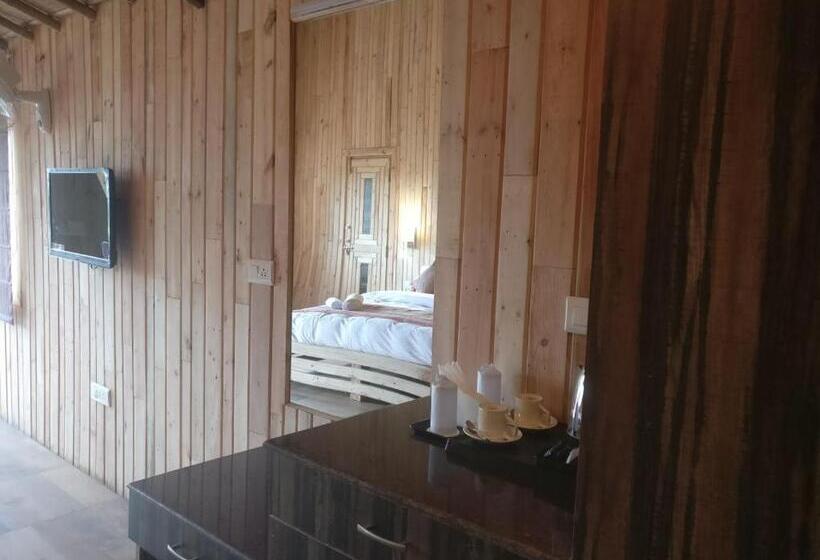 اتاق سوپریور, Nainital Adventure Park & Resort